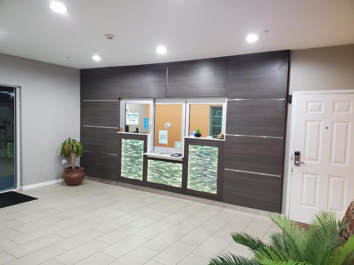 Haven Inn & Suites Willowbrook (Adults Only) Houston Luaran gambar